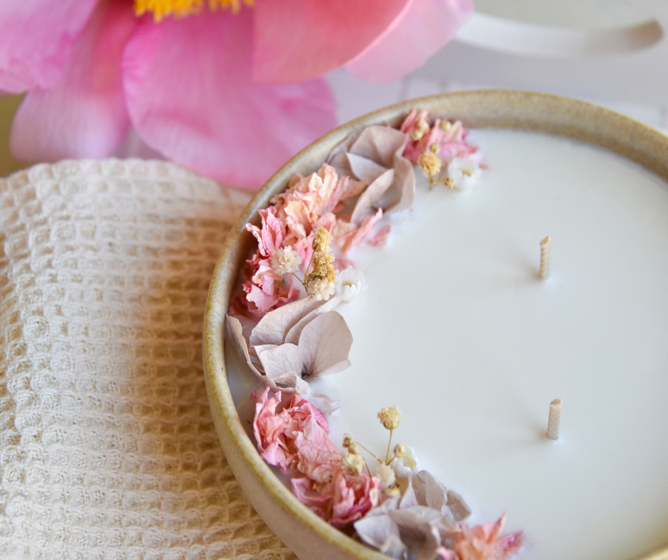 5 bonnes raisons d’acheter une bougie fleurie